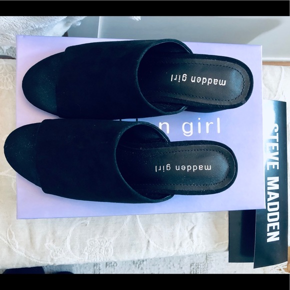 Steve Madden Lorna Suede Heels - Picture 4 of 8